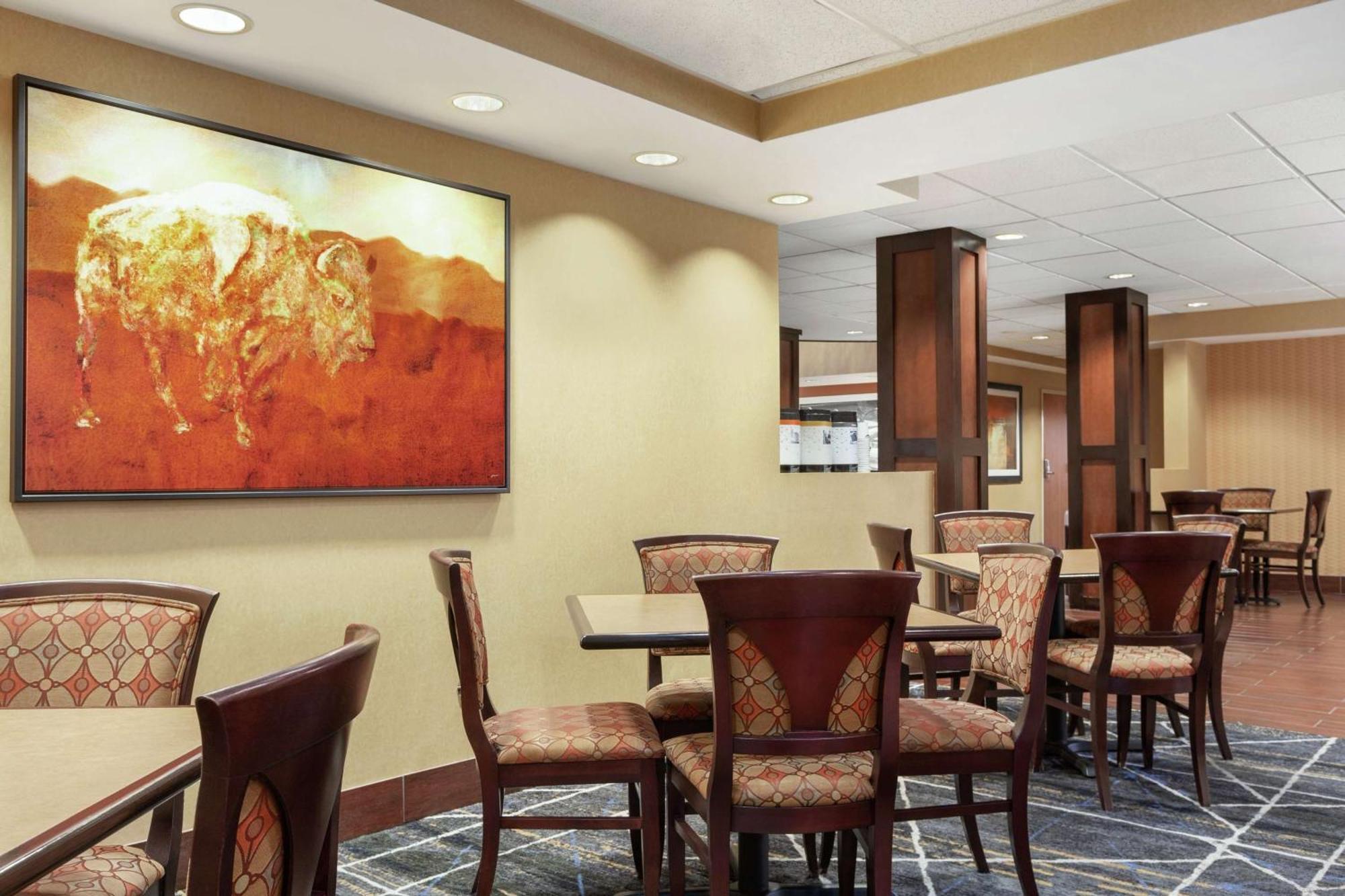 Hampton By Hilton Oklahoma City I-40 East- Tinker Afb Midwest City Eksteriør billede