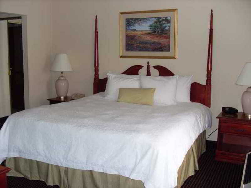 Hampton By Hilton Oklahoma City I-40 East- Tinker Afb Midwest City Eksteriør billede