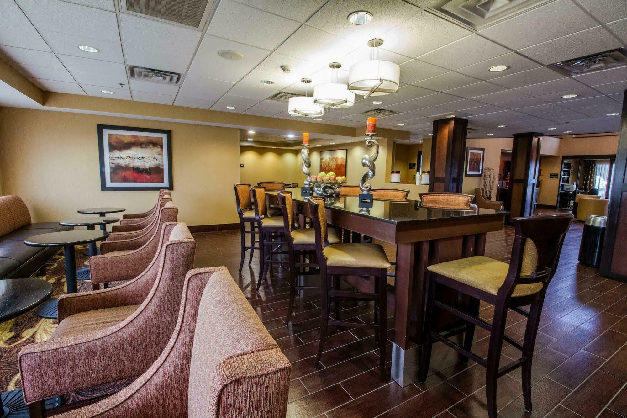 Hampton By Hilton Oklahoma City I-40 East- Tinker Afb Midwest City Eksteriør billede