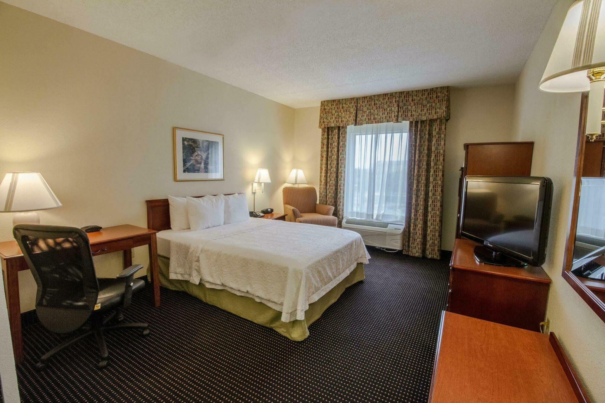 Hampton By Hilton Oklahoma City I-40 East- Tinker Afb Midwest City Eksteriør billede